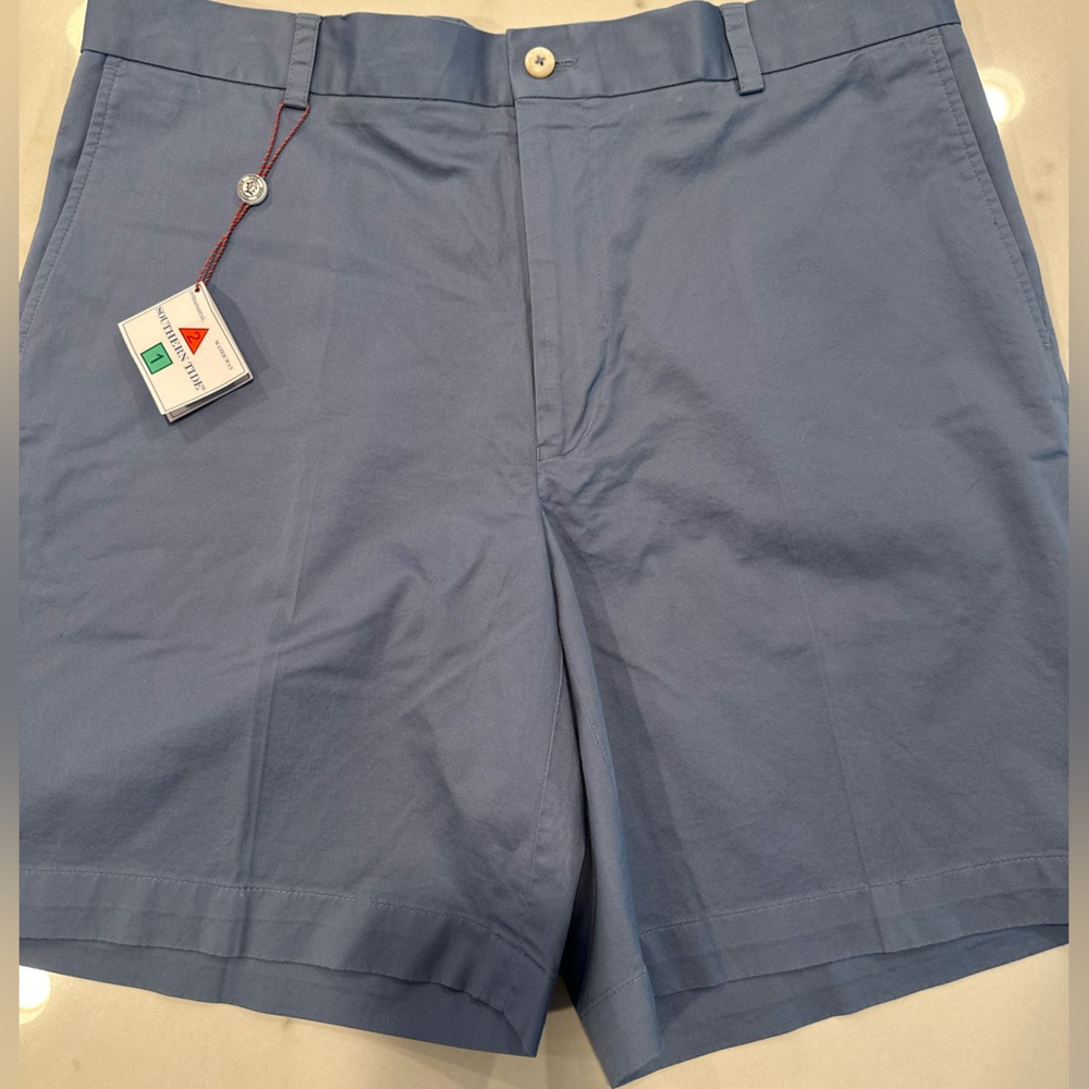 Men’s Southern Tide shorts size 38.